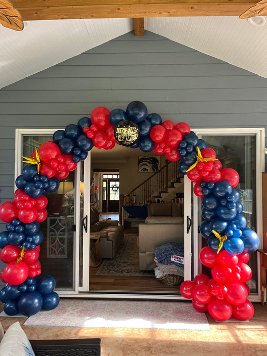 Graduation Organic Deluxe Balloon Arch