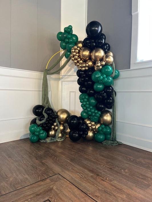 Gold Arch with Balloons Package